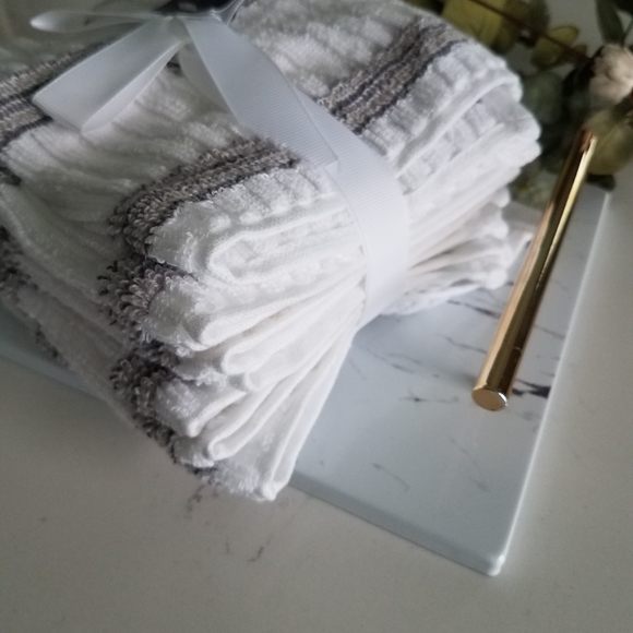 Tray + Rachel Zoe Wash Cloth Set - Picture 7 of 10